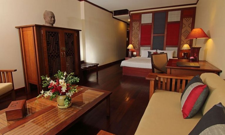 Amanjaya Pancam Suites Hotel
