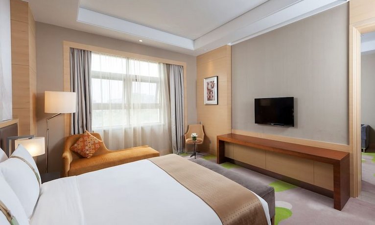 Holiday Inn Qingdao Expo