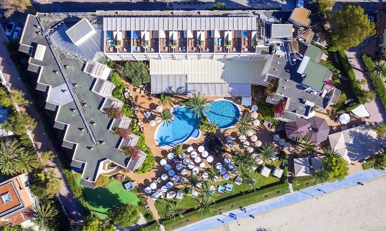 Vanity Hotel Golf - Adults Only