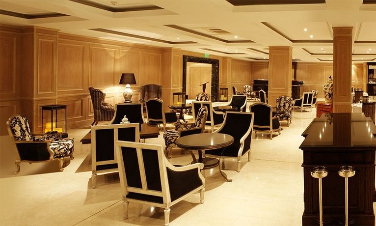 Diplomatic Hotel