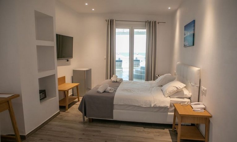 Acrogiali Hotel