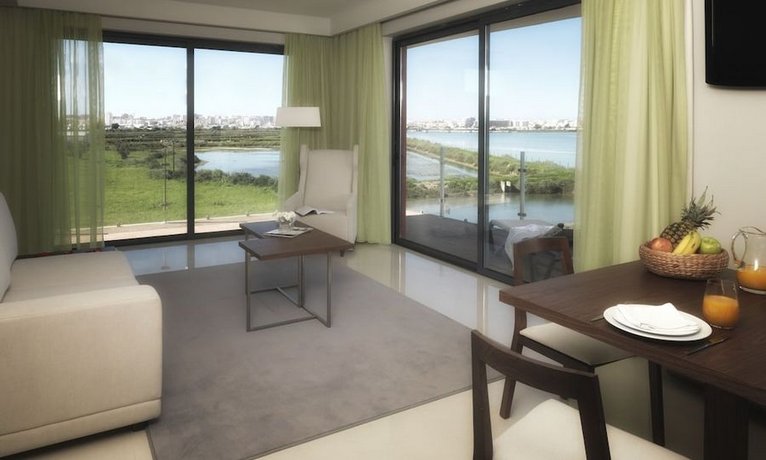 Aguahotels Riverside