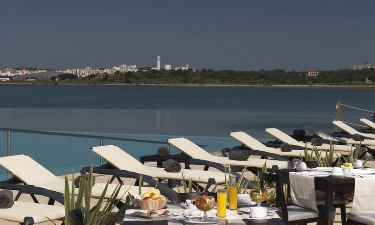Aguahotels Riverside