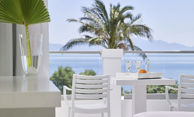Dimitra Beach Resort