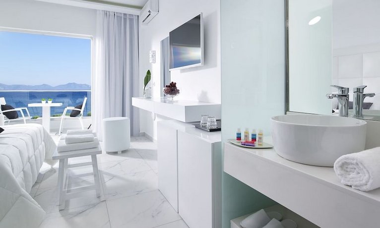 Dimitra Beach Resort