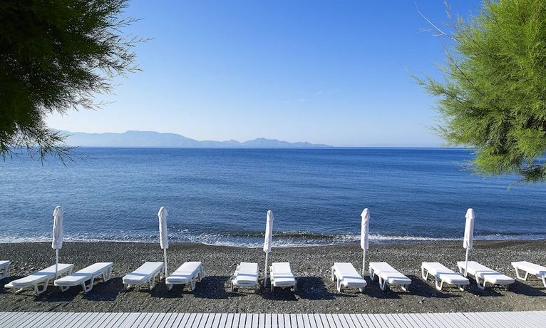 Dimitra Beach Resort