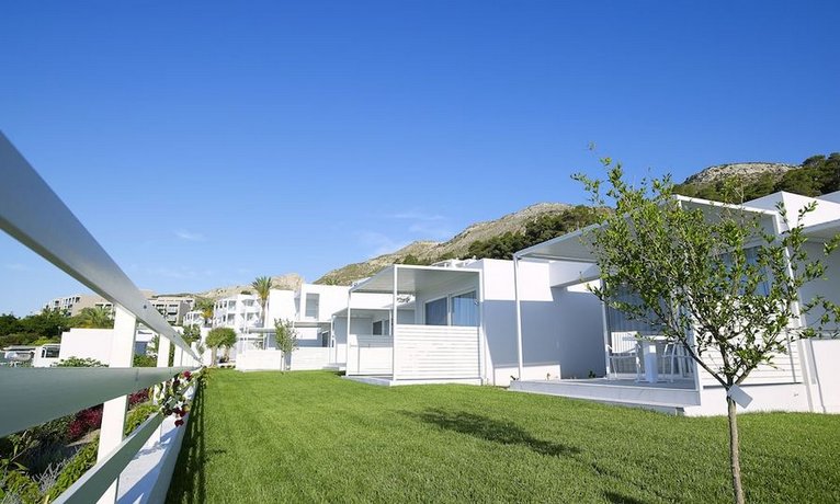 Dimitra Beach Resort