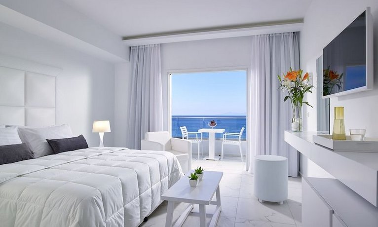 Dimitra Beach Resort