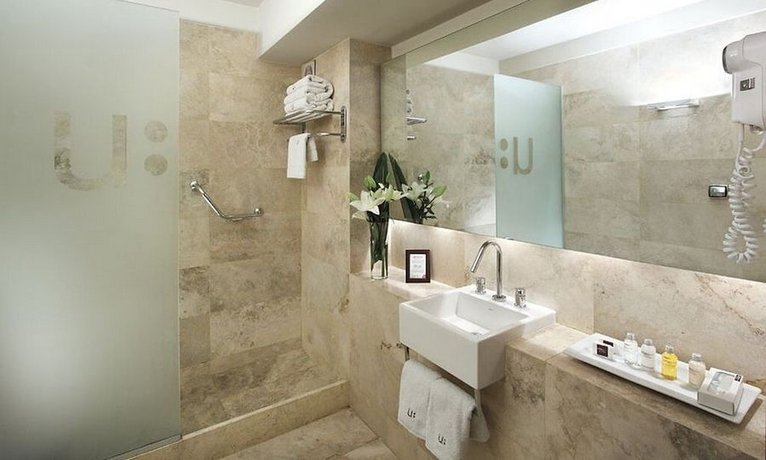 Urban Suites Recoleta Boutique Hotel