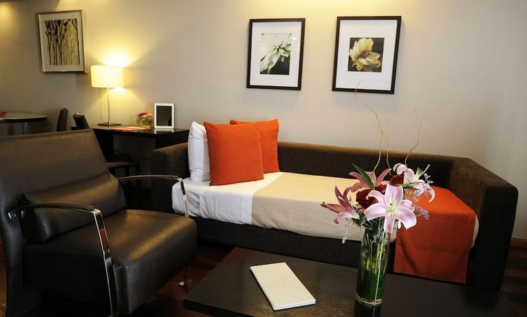 Urban Suites Recoleta Boutique Hotel