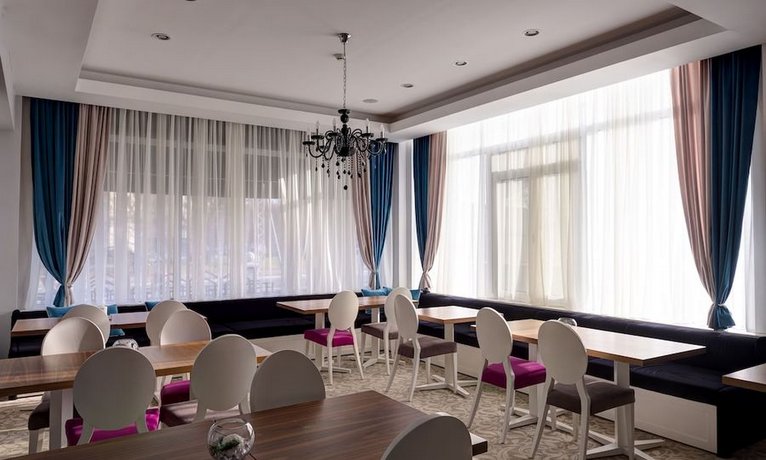 New Belgrade Garni Hotel