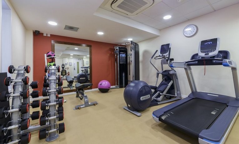 DoubleTree by Hilton London Heathrow Airport