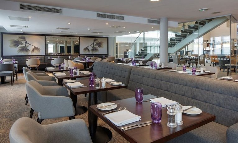 DoubleTree by Hilton London Heathrow Airport