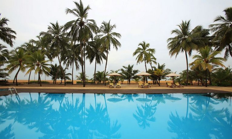 AVANI Kalutara Resort