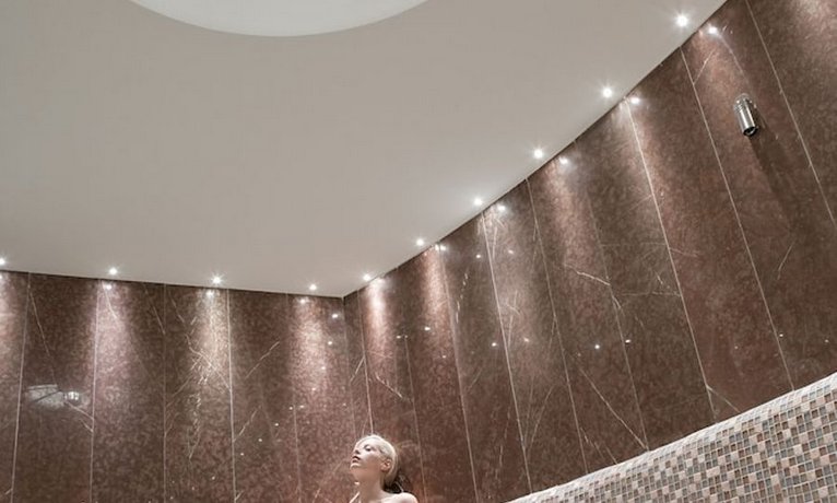 Ramada Plaza Thraki