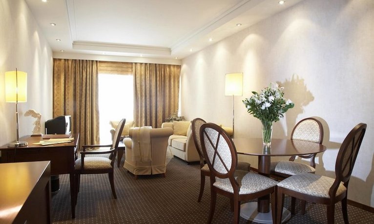 Ramada Plaza Thraki