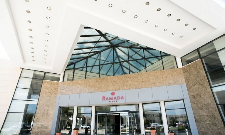 Ramada Plaza Thraki