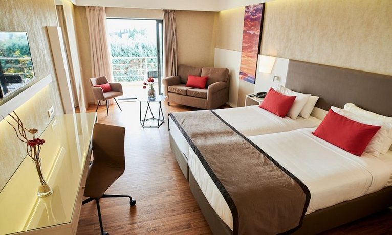 Ramada Plaza Thraki