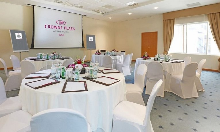 Crowne Plaza Dubai Apartments