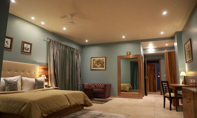 juSTa Sajjangarh Resort & Spa