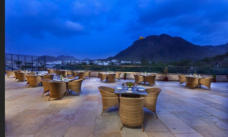 juSTa Sajjangarh Resort & Spa