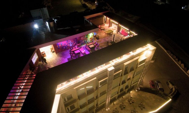 juSTa Sajjangarh Resort & Spa