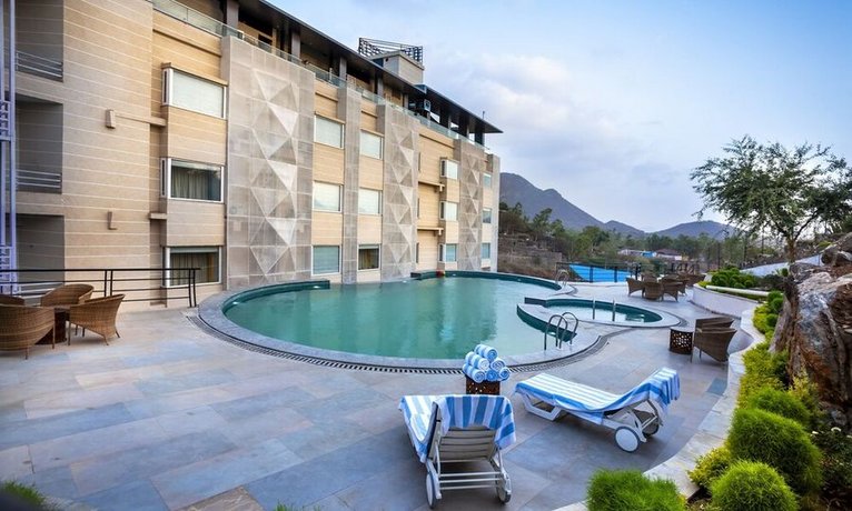 juSTa Sajjangarh Resort & Spa