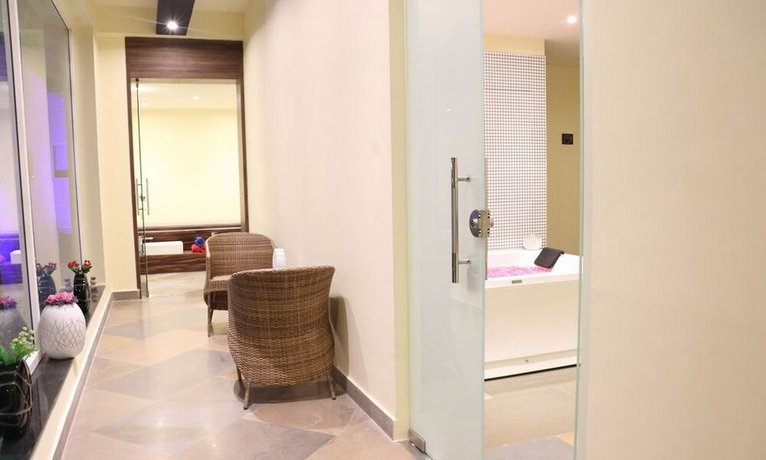 juSTa Sajjangarh Resort & Spa