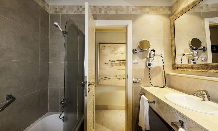 Kn Hotel Arenas del Mar Adults Only