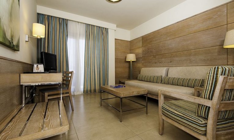 Kn Hotel Arenas del Mar Adults Only