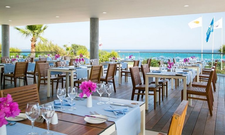 Asterias Beach Hotel