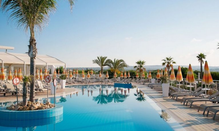 Asterias Beach Hotel