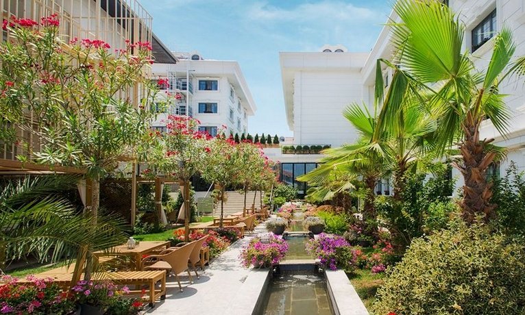 Sura Hagia Sophia Hotel