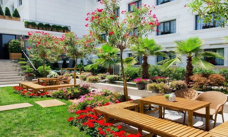 Sura Hagia Sophia Hotel