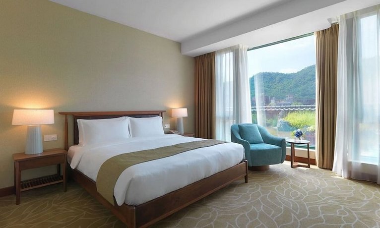 Yusense Hotel