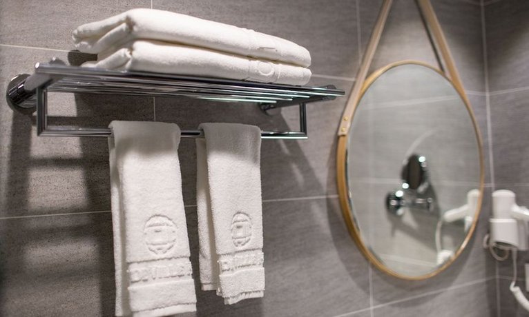 May De Ville Legend Hotel & Spa