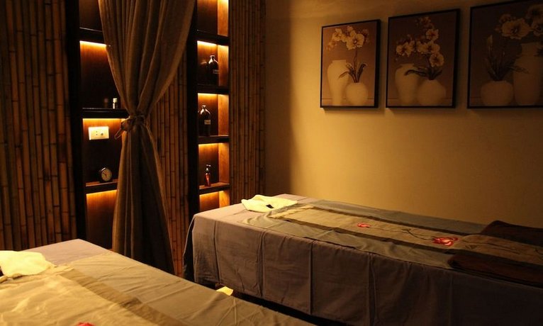 May De Ville Legend Hotel & Spa