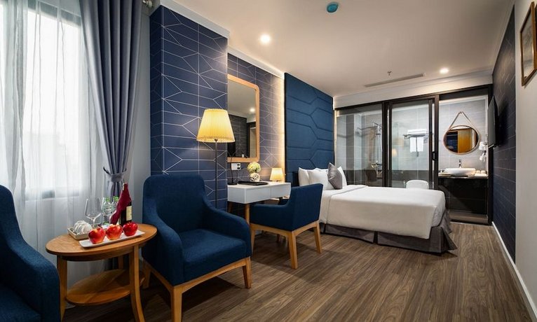 May De Ville Legend Hotel & Spa