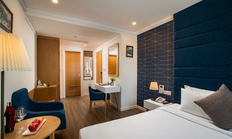 May De Ville Legend Hotel & Spa