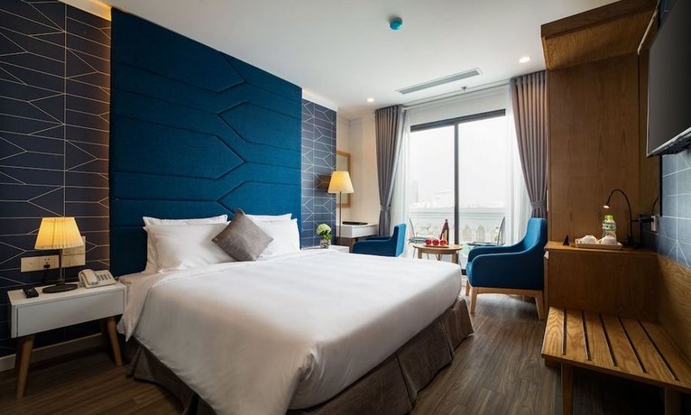 May De Ville Legend Hotel & Spa