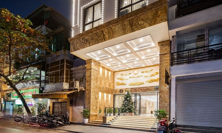 May De Ville Legend Hotel & Spa