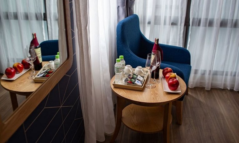 May De Ville Legend Hotel & Spa