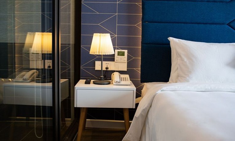 May De Ville Legend Hotel & Spa