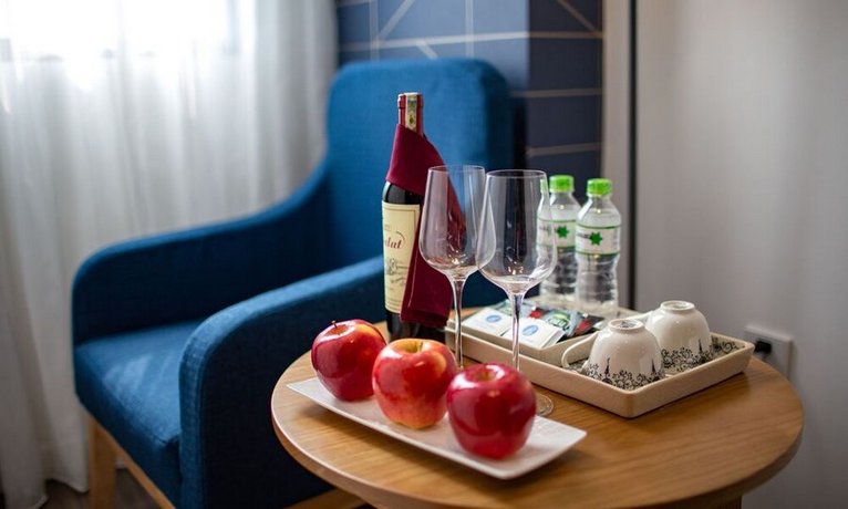 May De Ville Legend Hotel & Spa
