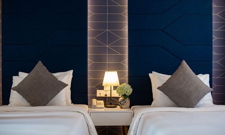 May De Ville Legend Hotel & Spa
