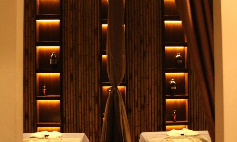 May De Ville Legend Hotel & Spa