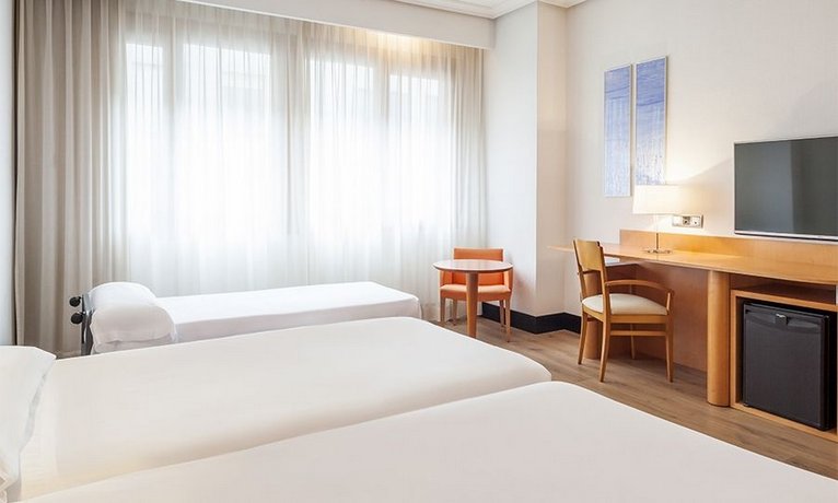 Hotel Ilunion Bilbao