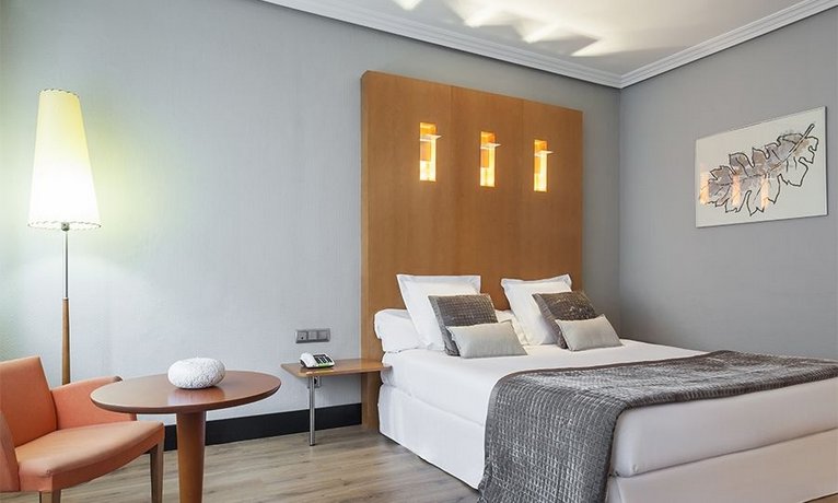 Hotel Ilunion Bilbao