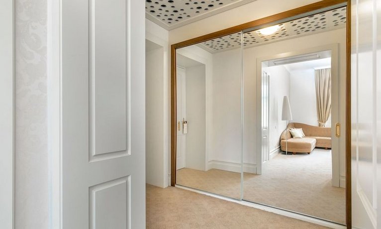 Hotel Le Premier