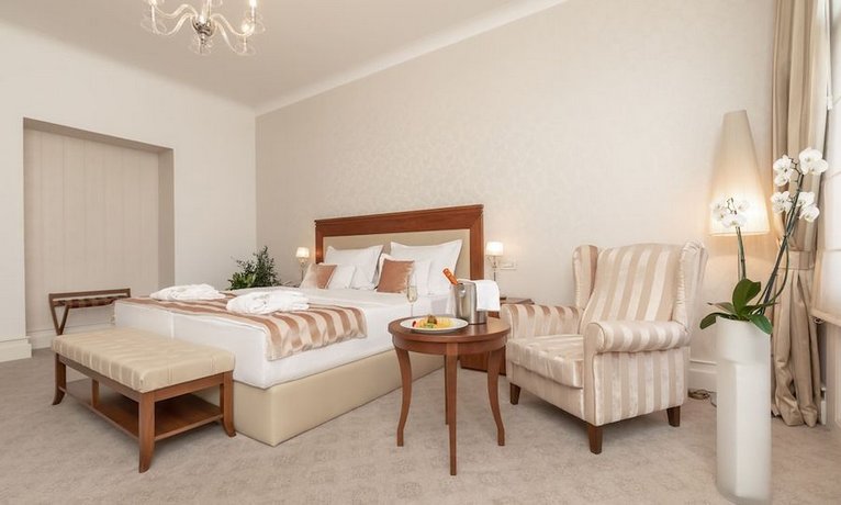 Hotel Le Premier